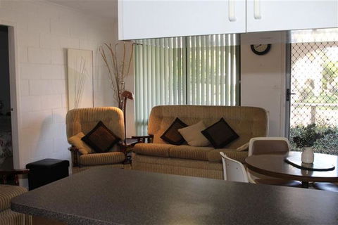 VILLA MANYANA 7 - Lismore Accommodation 3
