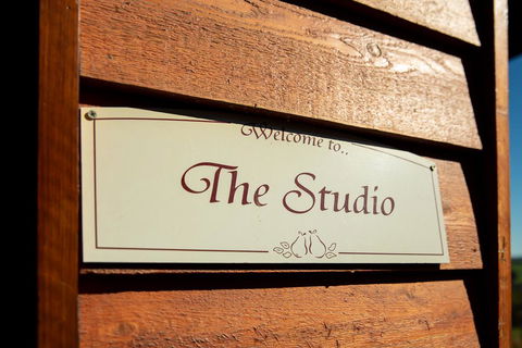 Vivere Retreat - Lismore Accommodation 3