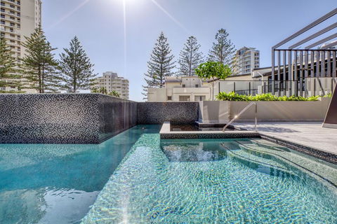 Vue Broadbeach - Lismore Accommodation 2