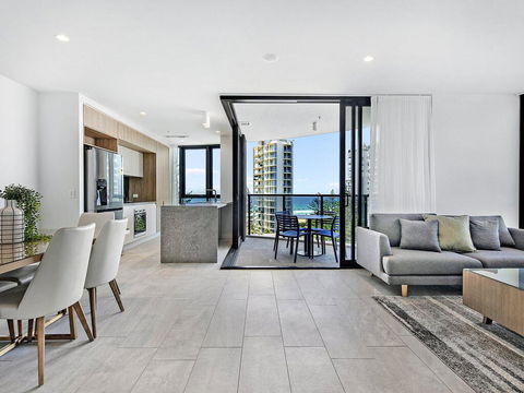 Vue Broadbeach Private 2 Bed Ocean View - Lismore Accommodation 1