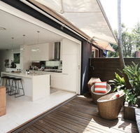 Walk to beach from this Stylish Bronte Oasis w AC wifi and free parking - Lismore Accommodation