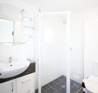 Warringa Surf Holiday Apartments - Lismore Accommodation