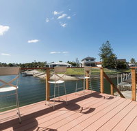 Waterfront Retreat - Lismore Accommodation