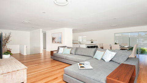 Waterfront Serenity - Luxury Home With Grand Views - Lismore Accommodation 1