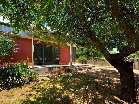 Daydream Cottage - Lismore Accommodation 12