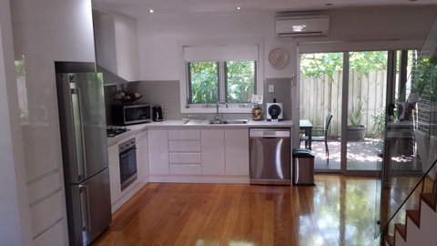 Central To Cowes - Lismore Accommodation 4
