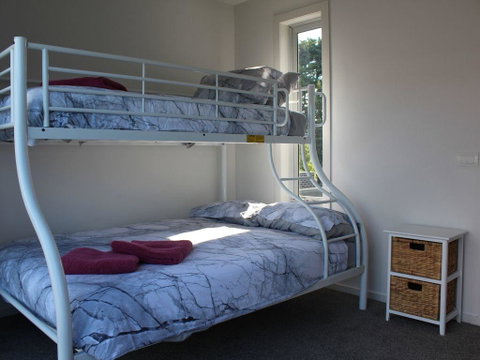 Central To Cowes - Lismore Accommodation 7