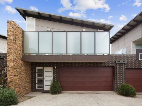 Central To Cowes - Lismore Accommodation 0