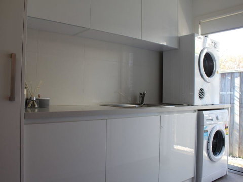 Central To Cowes - Lismore Accommodation 10