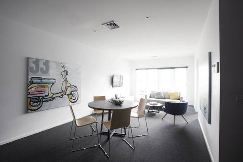 Tyrian Serviced Apartments Fitzroy - Lismore Accommodation 0