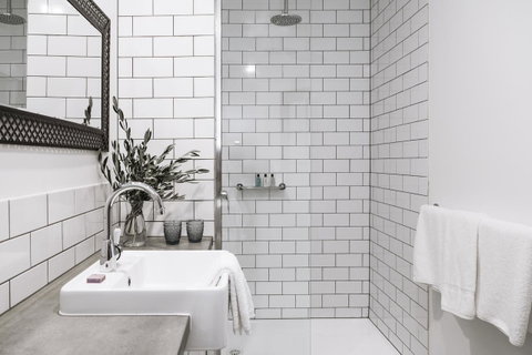 Daylesford Art Motel - Lismore Accommodation 2