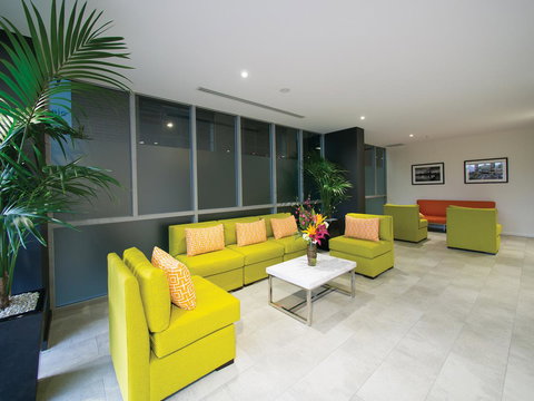 Oaks Melbourne South Yarra Suites - Lismore Accommodation 5