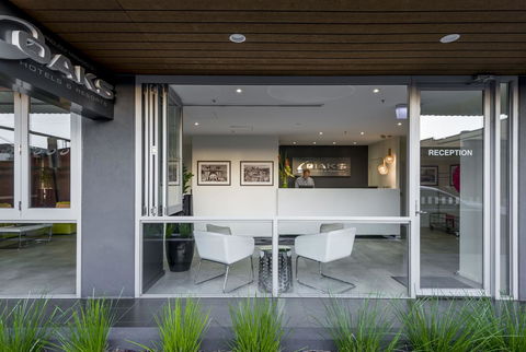 Oaks Melbourne South Yarra Suites - Lismore Accommodation 3