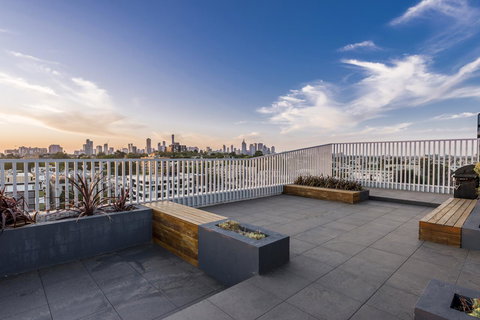 Oaks Melbourne South Yarra Suites - Lismore Accommodation 8