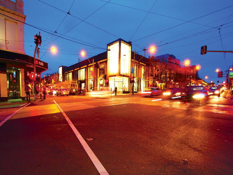 Oaks Melbourne South Yarra Suites - Lismore Accommodation 18