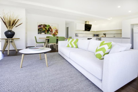 Phillip Island Towers - Lismore Accommodation 7
