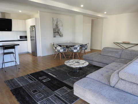 Phillip Island Towers - Lismore Accommodation 2