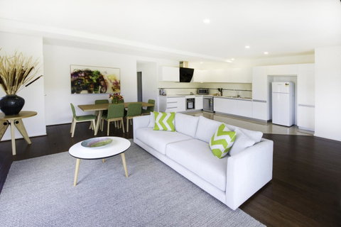 Phillip Island Towers - Lismore Accommodation 34