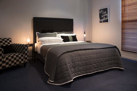 Lake Como Villa - Lismore Accommodation 7