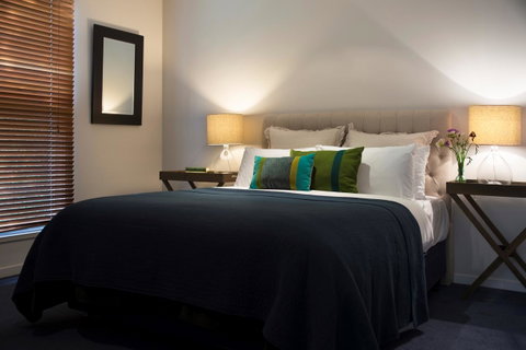 Lake Como Villa - Lismore Accommodation 9