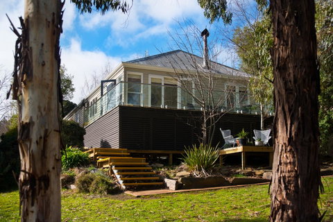 Lake Como Villa - Lismore Accommodation 0