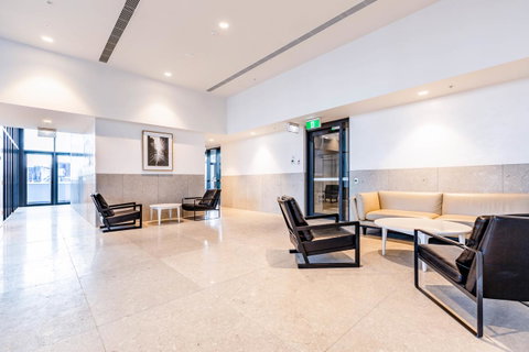 The Vision Apartment - Unbeatable Skyline View - Lismore Accommodation 11