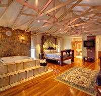 Ditto Daddy's - Lismore Accommodation