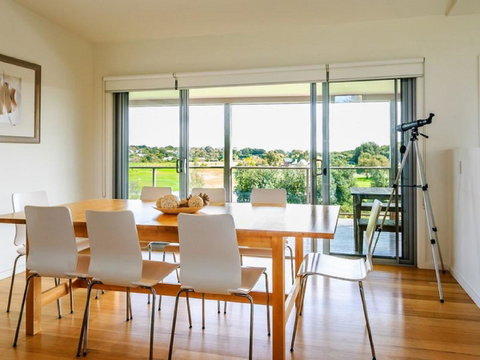 Saltwater Breeze Retreat - Lismore Accommodation 12