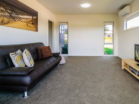 Saltwater Breeze Retreat - Lismore Accommodation 23