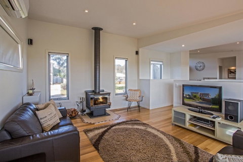 Saltwater Breeze Retreat - Lismore Accommodation 3