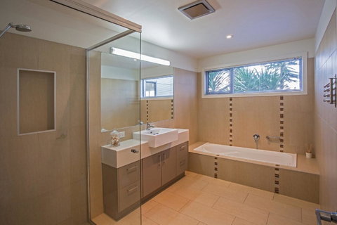 Saltwater Breeze Retreat - Lismore Accommodation 19