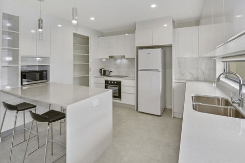 Aquarius Kawana - Lismore Accommodation 7