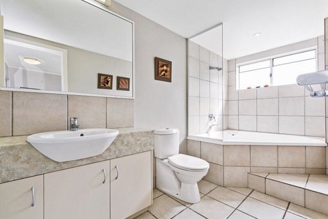 Riverside - Lismore Accommodation 13