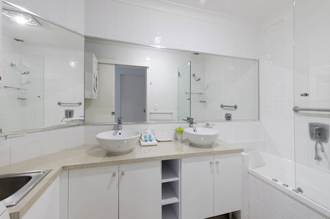 Noosa Shores Resort - Lismore Accommodation 16