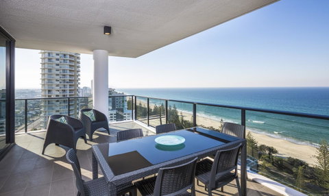 Boardwalk Burleigh Beach - Official - Lismore Accommodation 12