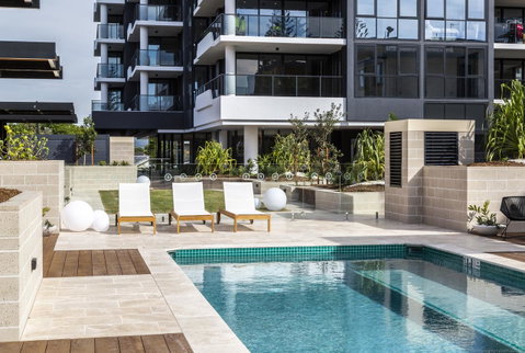 Boardwalk Burleigh Beach - Official - Lismore Accommodation 3