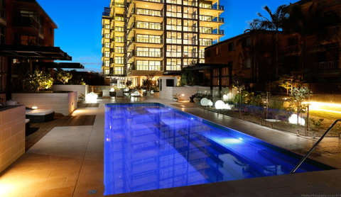 Boardwalk Burleigh Beach - Official - Lismore Accommodation 19