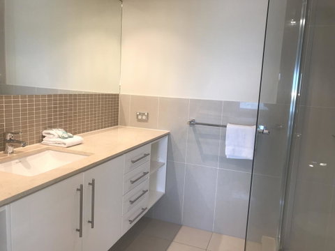 Proximity Waterfront Apartments - Lismore Accommodation 11