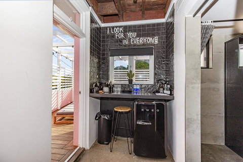 The Pink Hotel Coolangatta - Lismore Accommodation 32