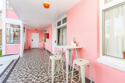 The Pink Hotel Coolangatta - Lismore Accommodation 3