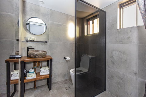 The Pink Hotel Coolangatta - Lismore Accommodation 14