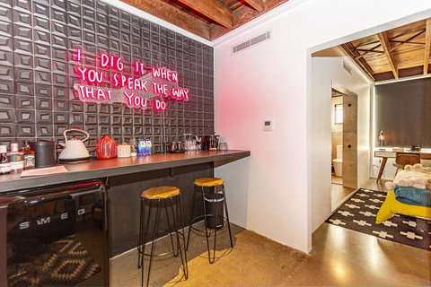 The Pink Hotel Coolangatta - Lismore Accommodation 20