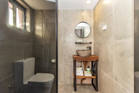 The Pink Hotel Coolangatta - Lismore Accommodation 31