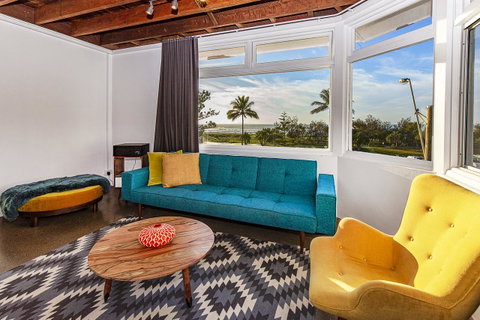 The Pink Hotel Coolangatta - Lismore Accommodation 16