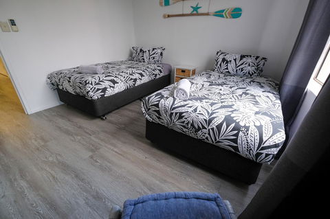 Sanctuary Beach Retreat - Lismore Accommodation 2
