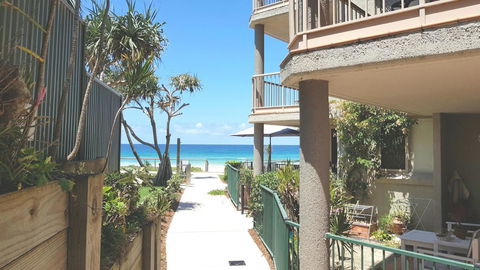 Sanctuary Beach Retreat - Lismore Accommodation 0