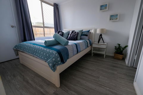 Sanctuary Beach Retreat - Lismore Accommodation 1