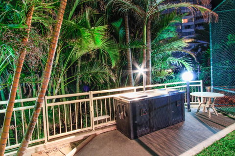 Seacrest Beachfront Apartments Surfers Paradise - Lismore Accommodation 31