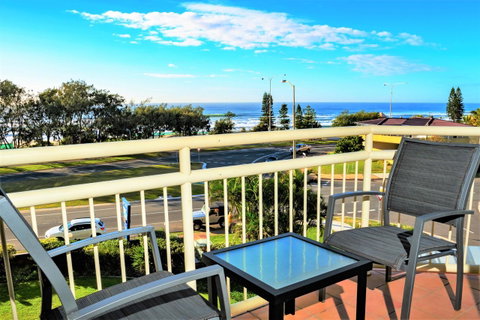 Seacrest Beachfront Apartments Surfers Paradise - Lismore Accommodation 36