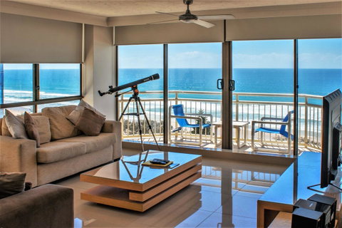 Seacrest Beachfront Apartments Surfers Paradise - Lismore Accommodation 30
